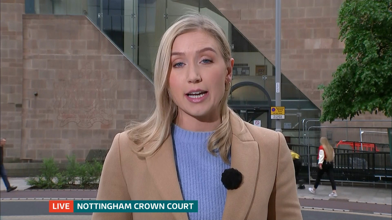 ITV Evening News_20220510_18301930.ts_snapshot_00.40.43.590
