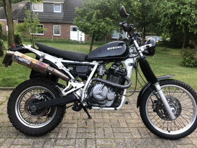 5990BED0-6CAA-4DE1-84A4-200FDEC5109F