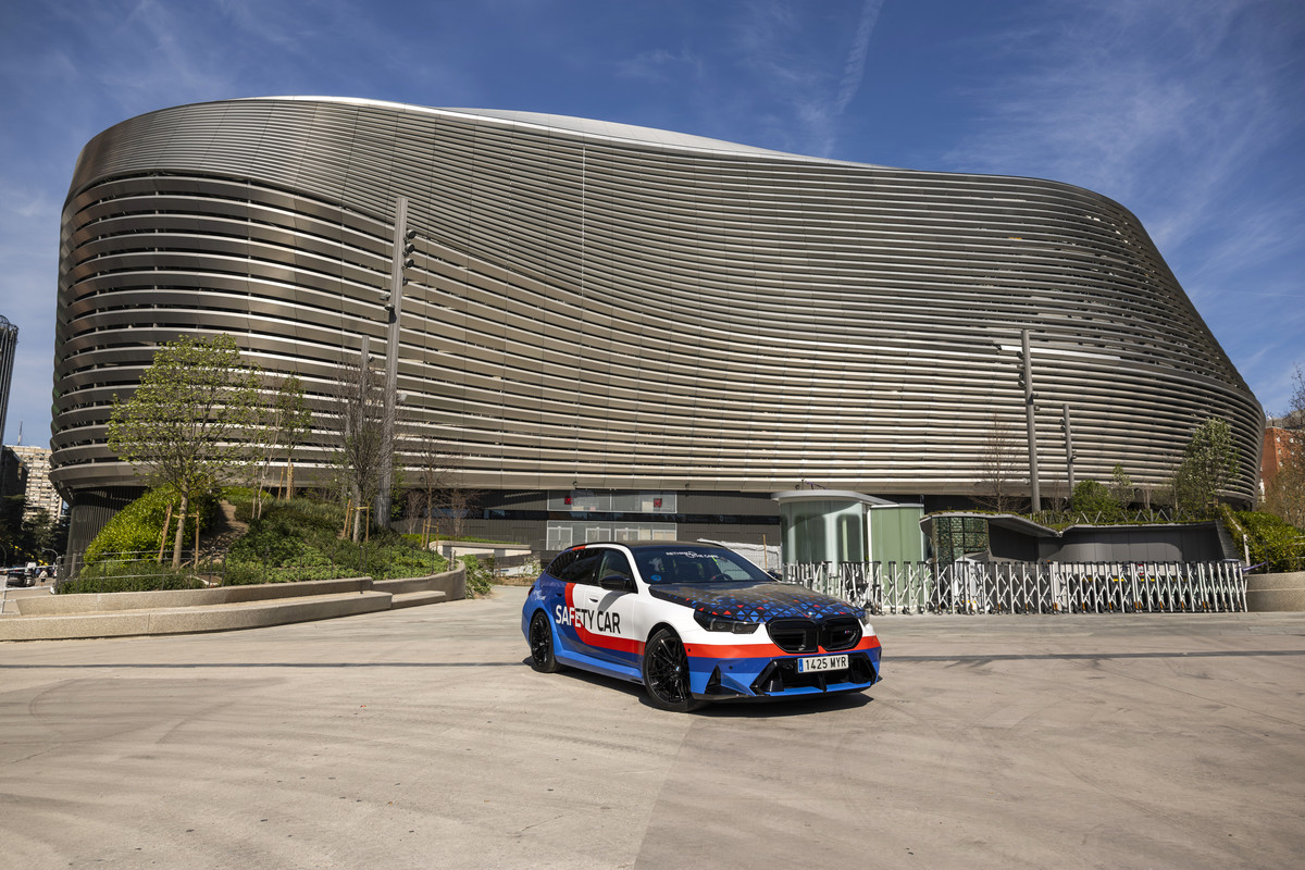 P90594521_highRes_bmw-m-5-safety-car-r
