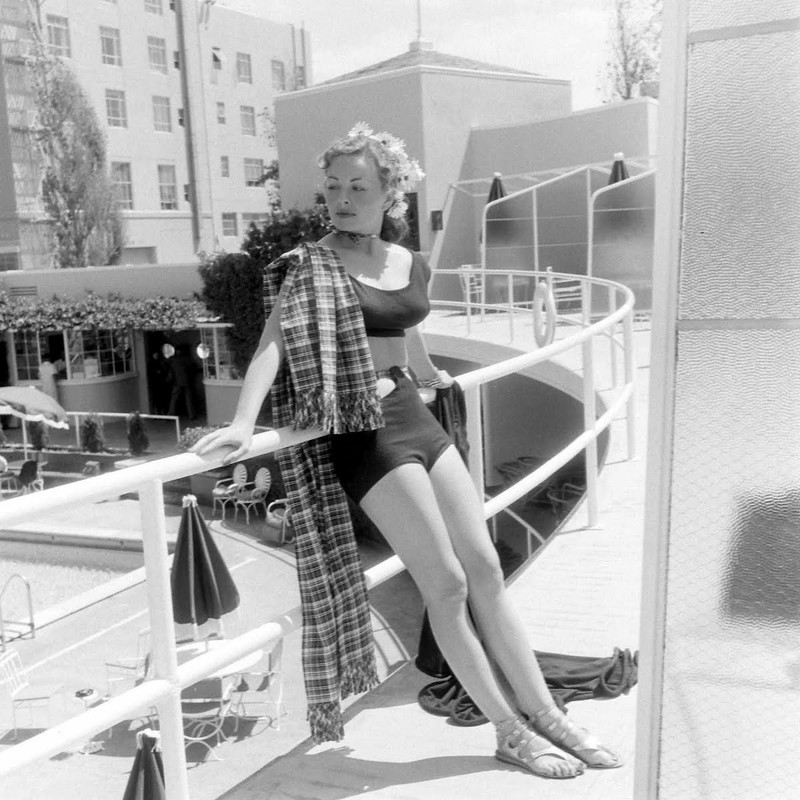 Jeanne_Crain_b52