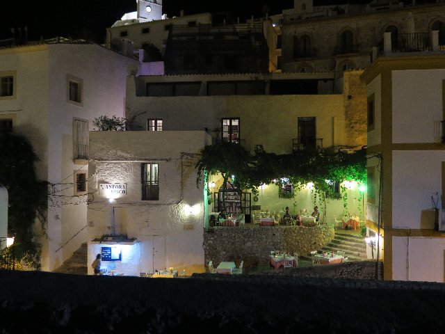 La otra Ibiza - Blogs de España - DIA 6 (Viernes 14/08/2015): Playa d’en Bossa y vuelta a Ibiza (4)