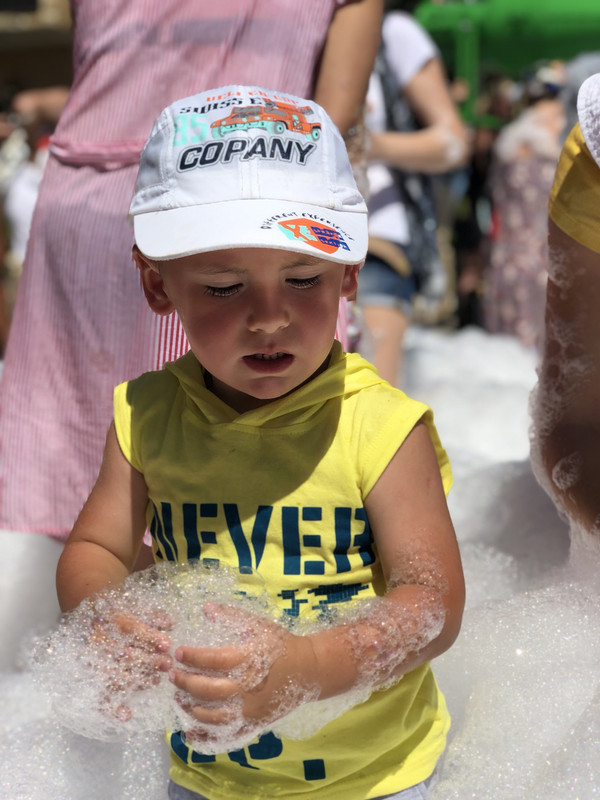 6B53E854-FFAB-4C91-B6FC-3D9D2CA92ADE