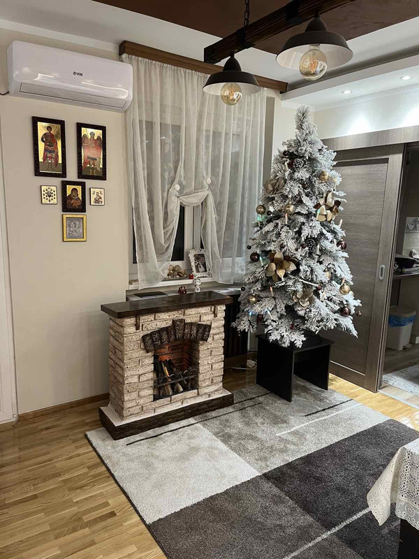 F775A1D1-7712-47F2-A5D8-3CCDDC21CF7E