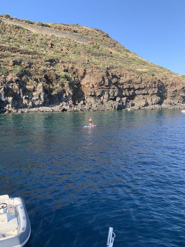 7C29E3FD-6122-4114-B030-CECE70890134