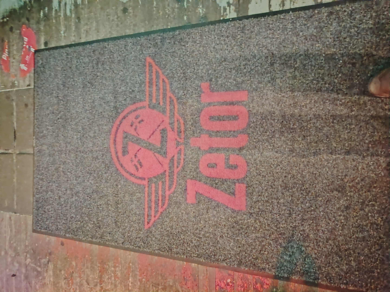 Messenger creation 989844CB 4CFE 403C 9EA3 145B1A383F56