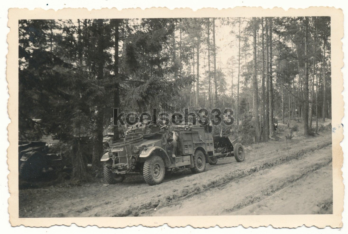 Foto Panzerjäger mit Morris Commercial Beute Jeep PaK 110. ID Po