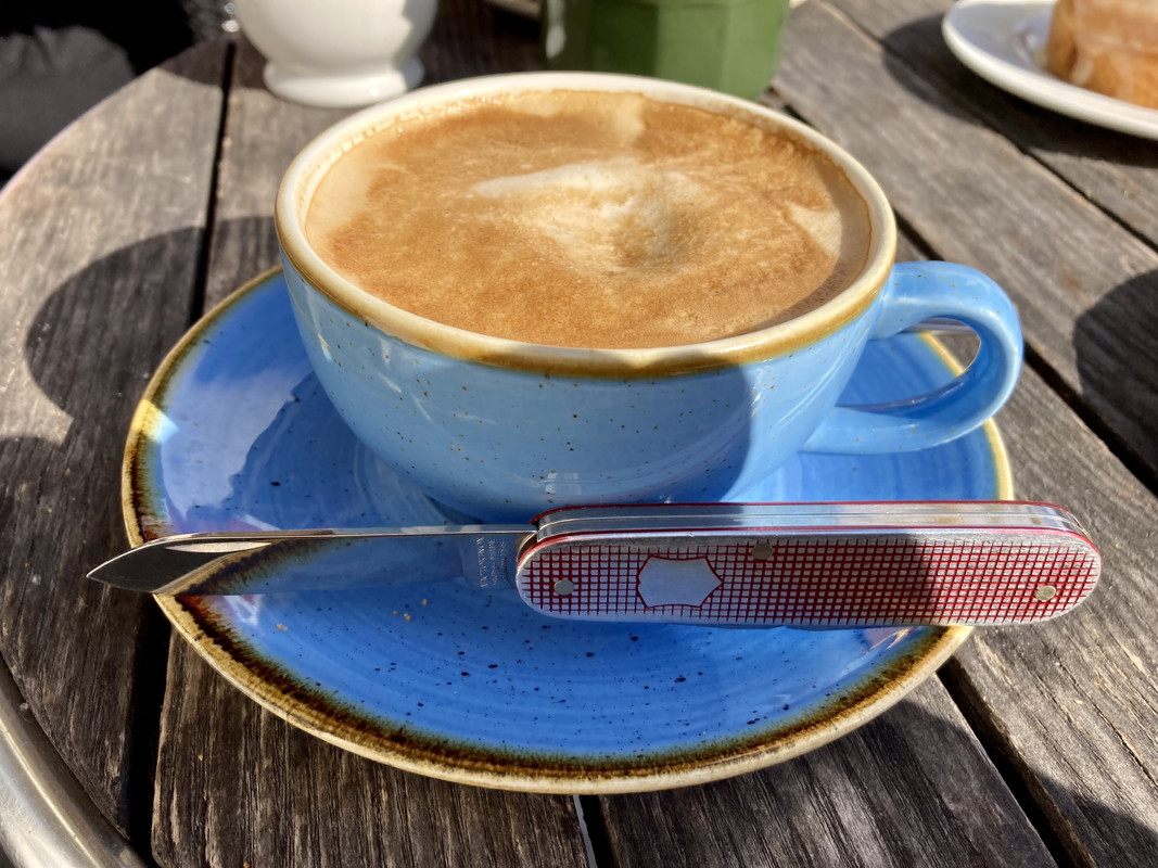 CAB59AE0-CEEE-4BCB-9D74-19F59F191556