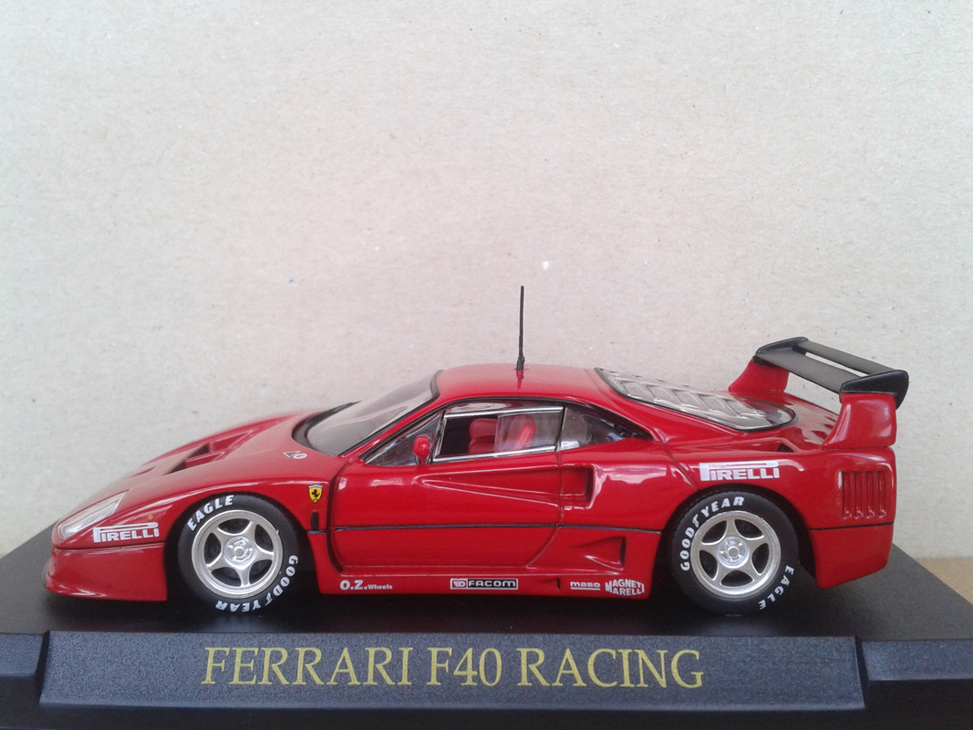 1989 Ferrari F40 Racing (Ixo - nº 39 Ferrari RBA) (8)