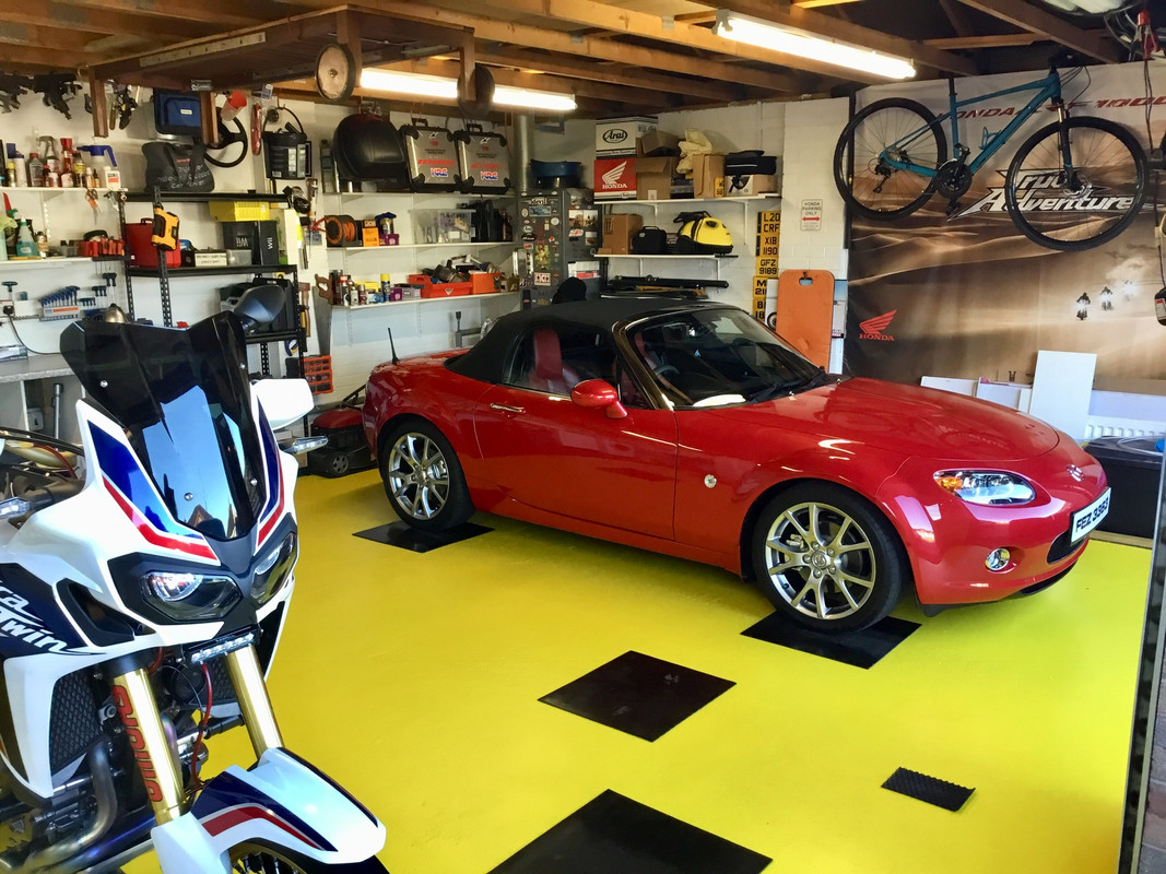 EC6B41E7-FE72-4931-9C97-EFA82CDCF611