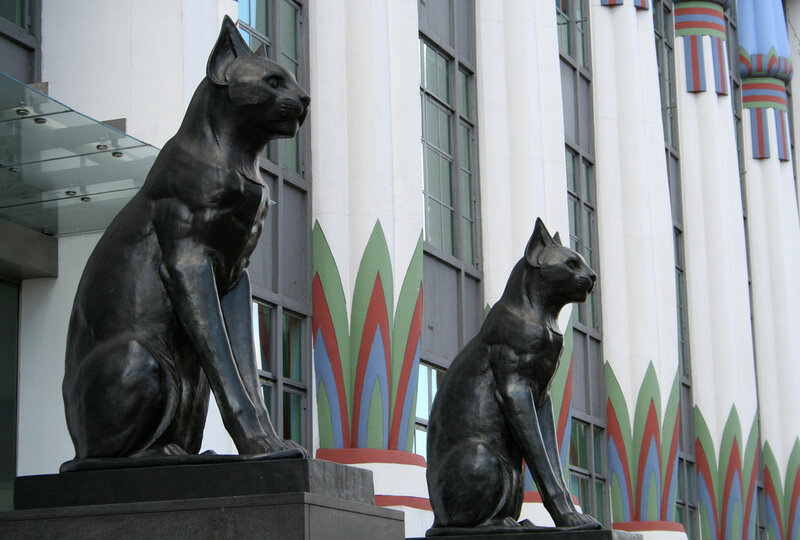 Carreras-building-cats-by-Nic-Walker