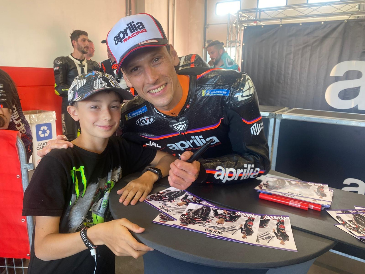 eaf9f2b2 6a24 4444 9ce2 410d1525bd9d