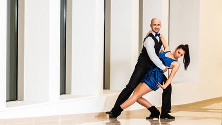 7 Salsa Moves - All you need to know to do a Full Dance