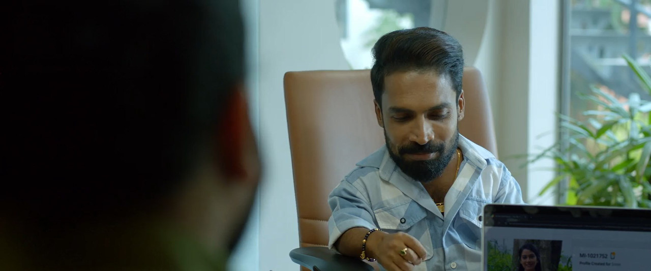 916 Kunjoottan 2025 WebRip [Malayalam] 480p 720p ESub Screenshot