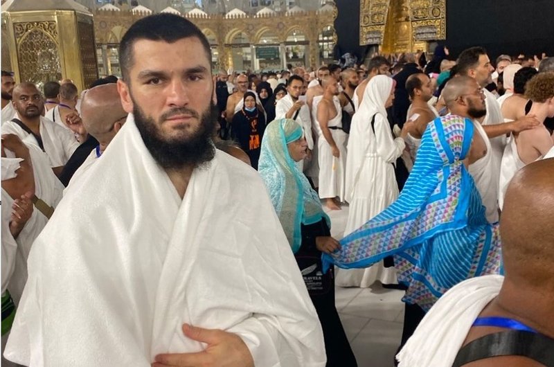 Артур Бетербиев: Взех канадски паспорт, защото нямаше как да се боксирам