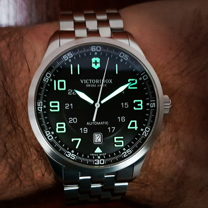 Victorinox Swiss Army AirBoss Mechanical #241508 (2)