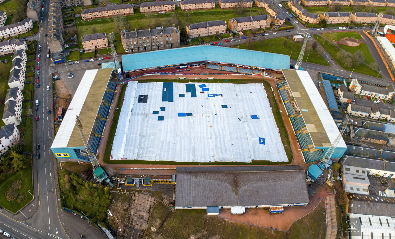 Dundee-FC_Rain_5thApril_56926223-210ins469