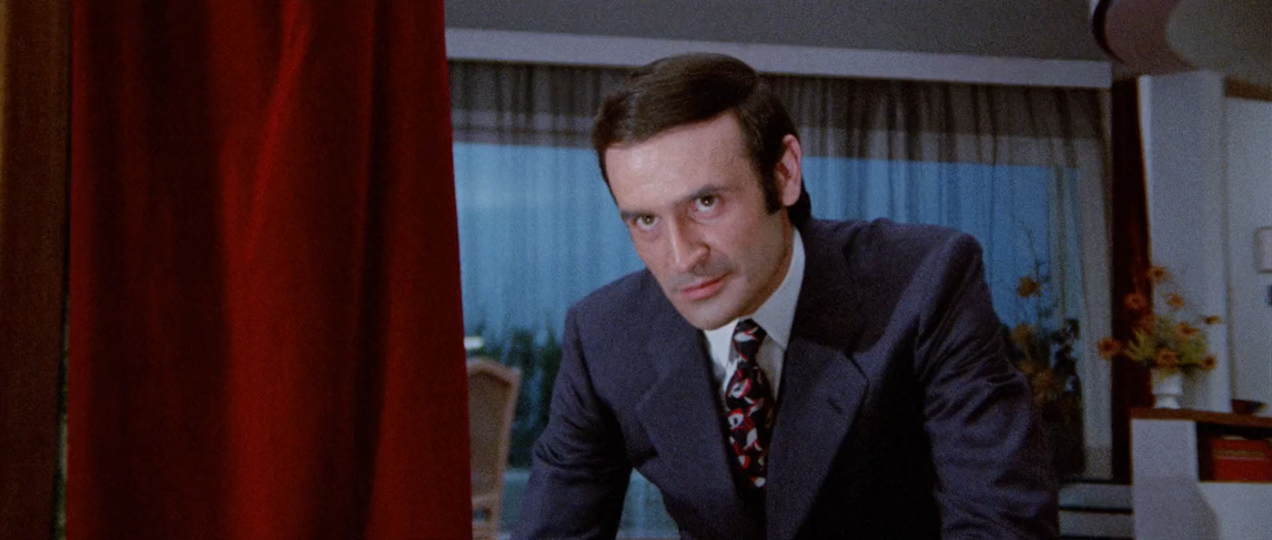 Le Foto Proibite Di Una Signora Per Bene (1970) BRRip.VOSE.mkv_snapshot_01.28.45.910