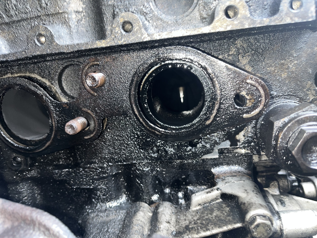 E81379E8-ECE9-4945-8EFC-FD2E309E5B5E