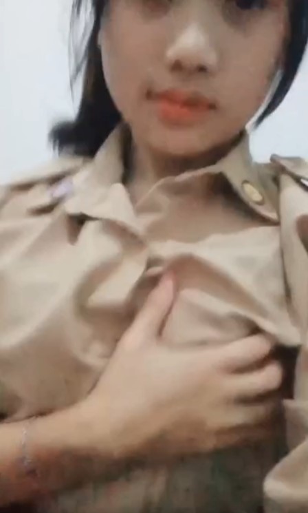Anak Esempeh Remas Remas