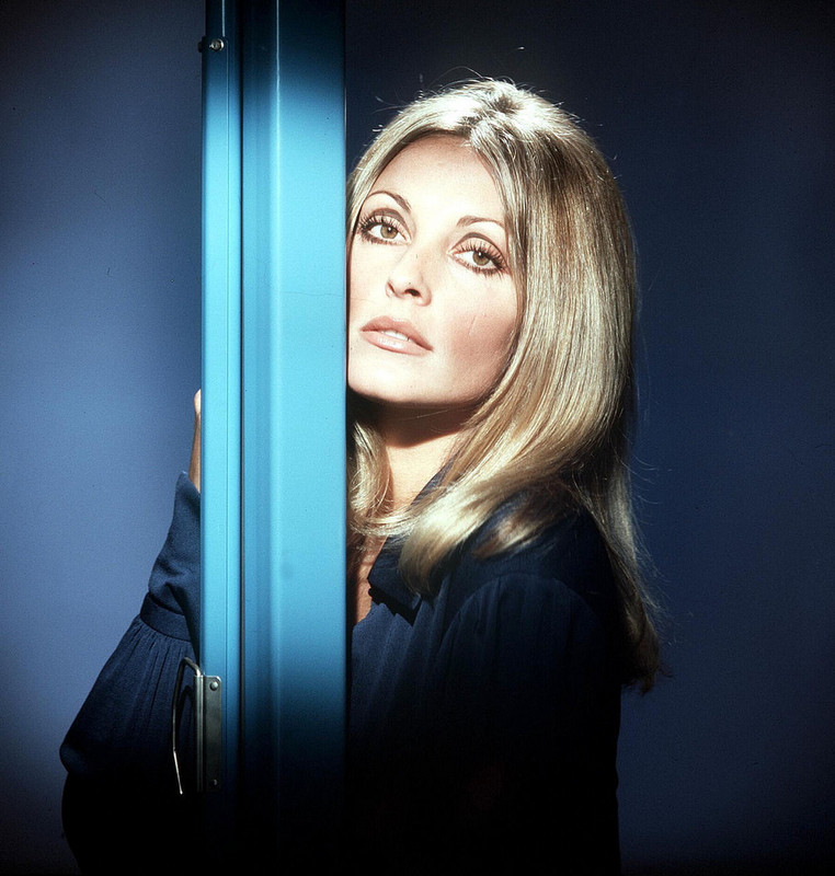 sharon_tate_mb56