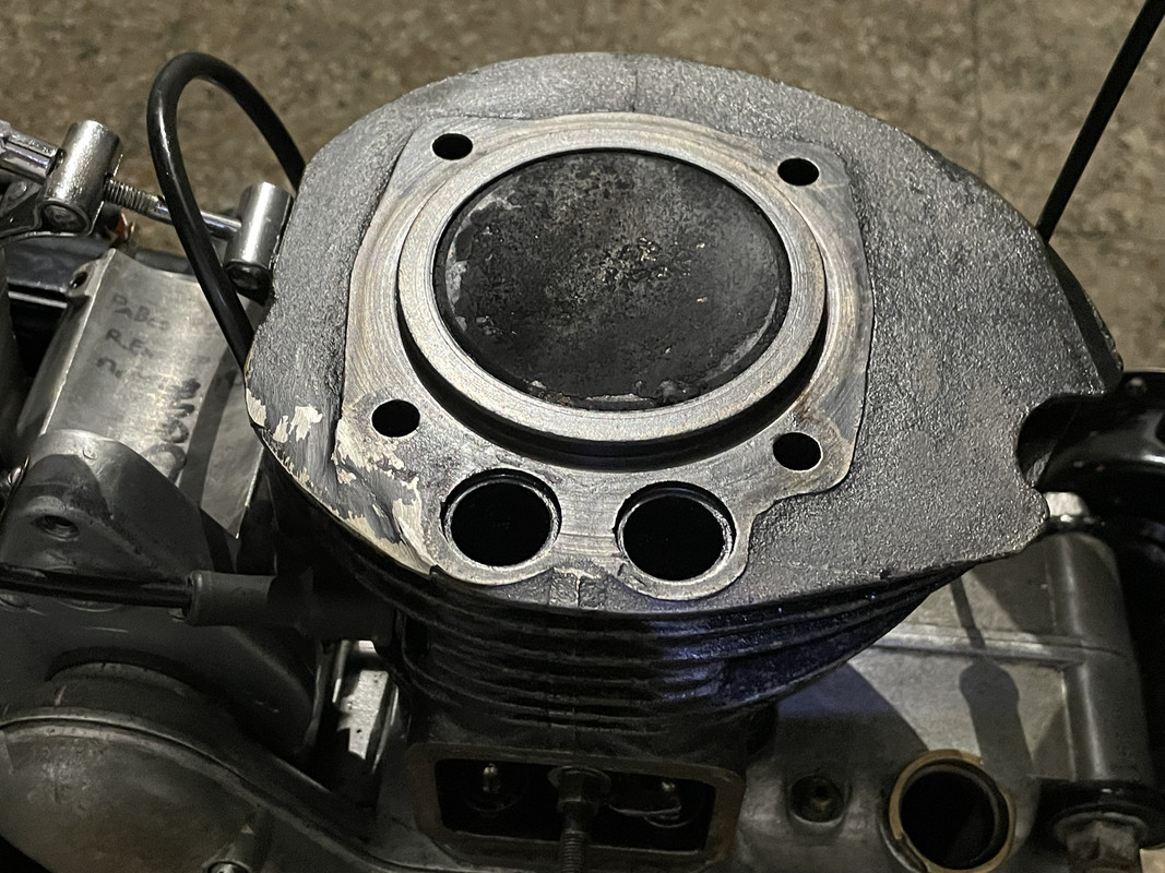 59B5DB95-06D0-4EAF-B7A5-6737C6A8EC61