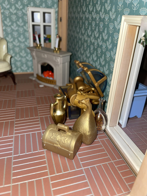 ADAA2279-4FA0-4E4E-9463-C4181CB13A69