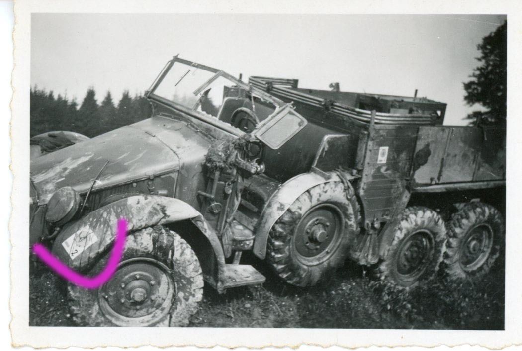 Frankreich Kämpfe abgeschossen Protze Kübelwagen