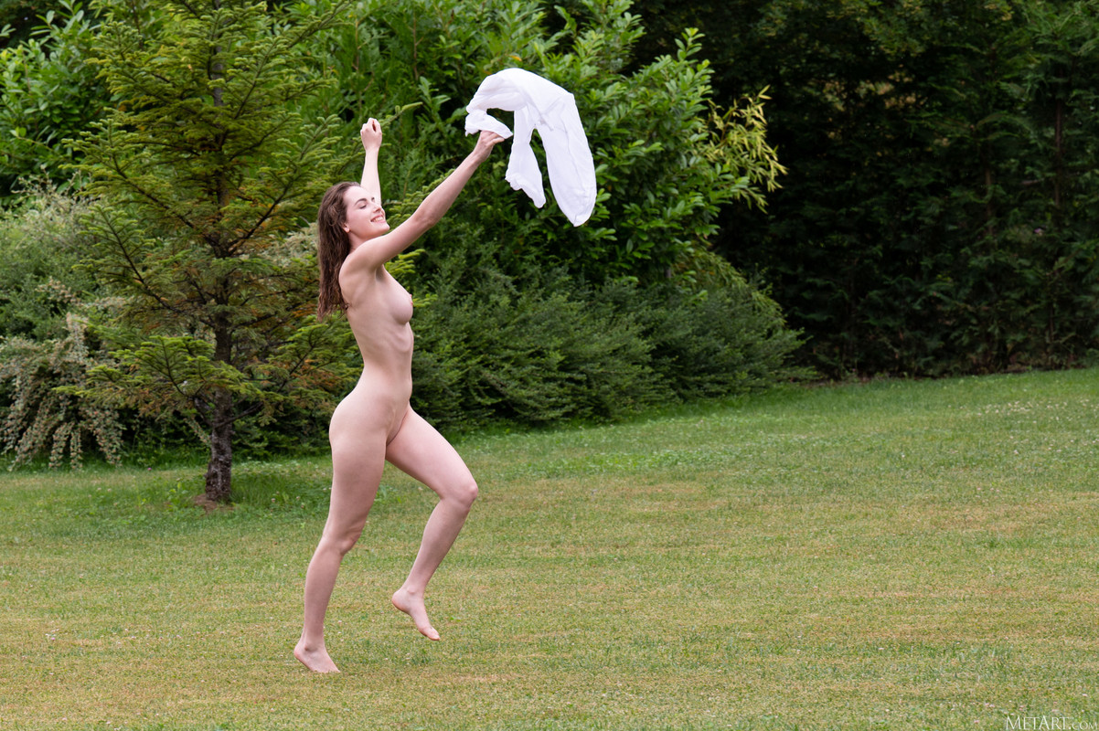 MetArt_Rain-Dance_Guinevere-Huney_high_0049