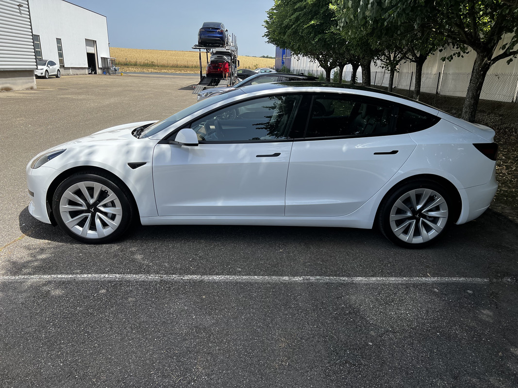 91816250-D1FB-4597-B95F-24AFBBA61056