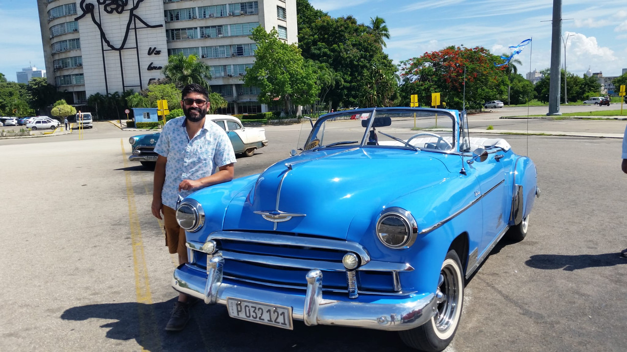 Chofer disponible para tours y traslados en La Habana Cuba