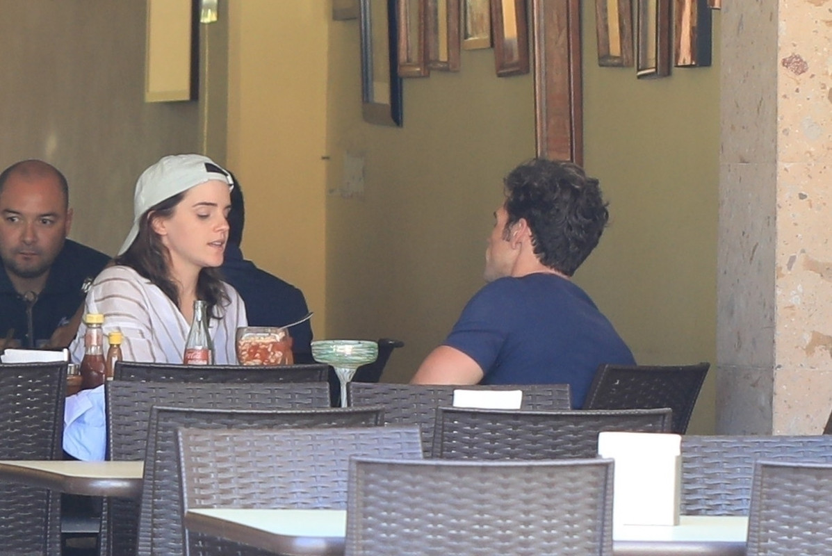 emmawatson-updates.com (4)