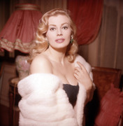 anita-ekberg-me63