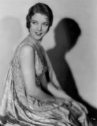loretta-young-e49