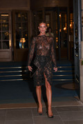 Rosie-Huntington-Whiteley-See-Through-YSL26PFW257