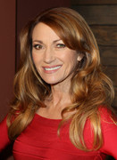 Jane-Seymour-me53