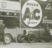 24 HEURES DU MANS YEAR BY YEAR PART ONE 1923-1969 - Page 16 37lm20-Bugatti-T44-RKippeurt-RPoulain-1