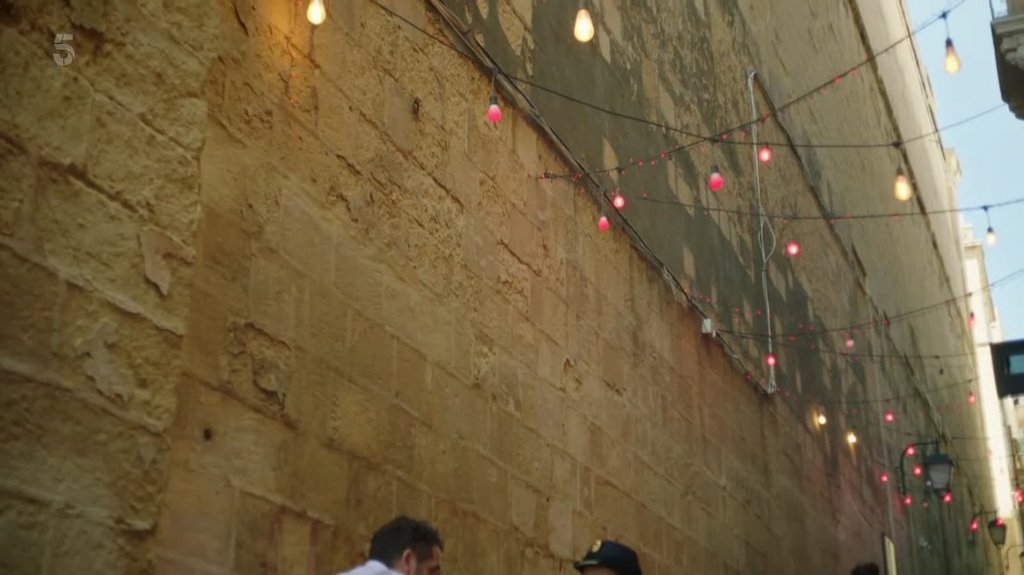 [Image: obic32gonj31.jpg]