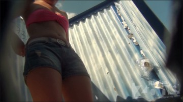 [Image: Voyeur16745105553.jpg]