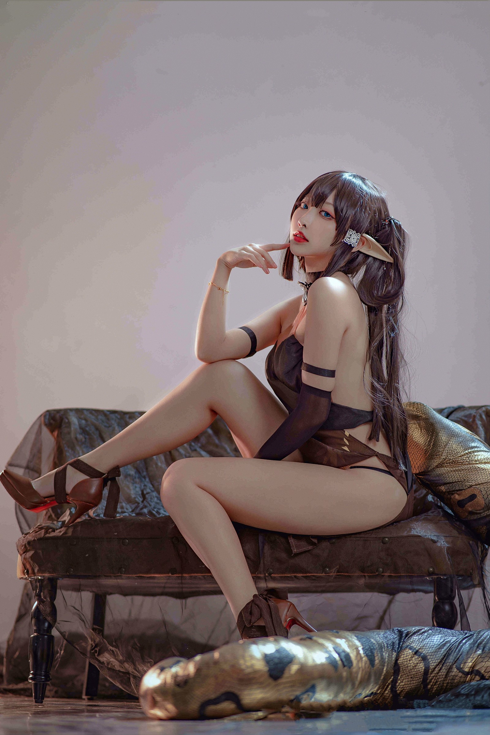 宮本桜 森蚺 同人 Cosplay 写真合集｜重装干员主题（26P｜298MB）插图1