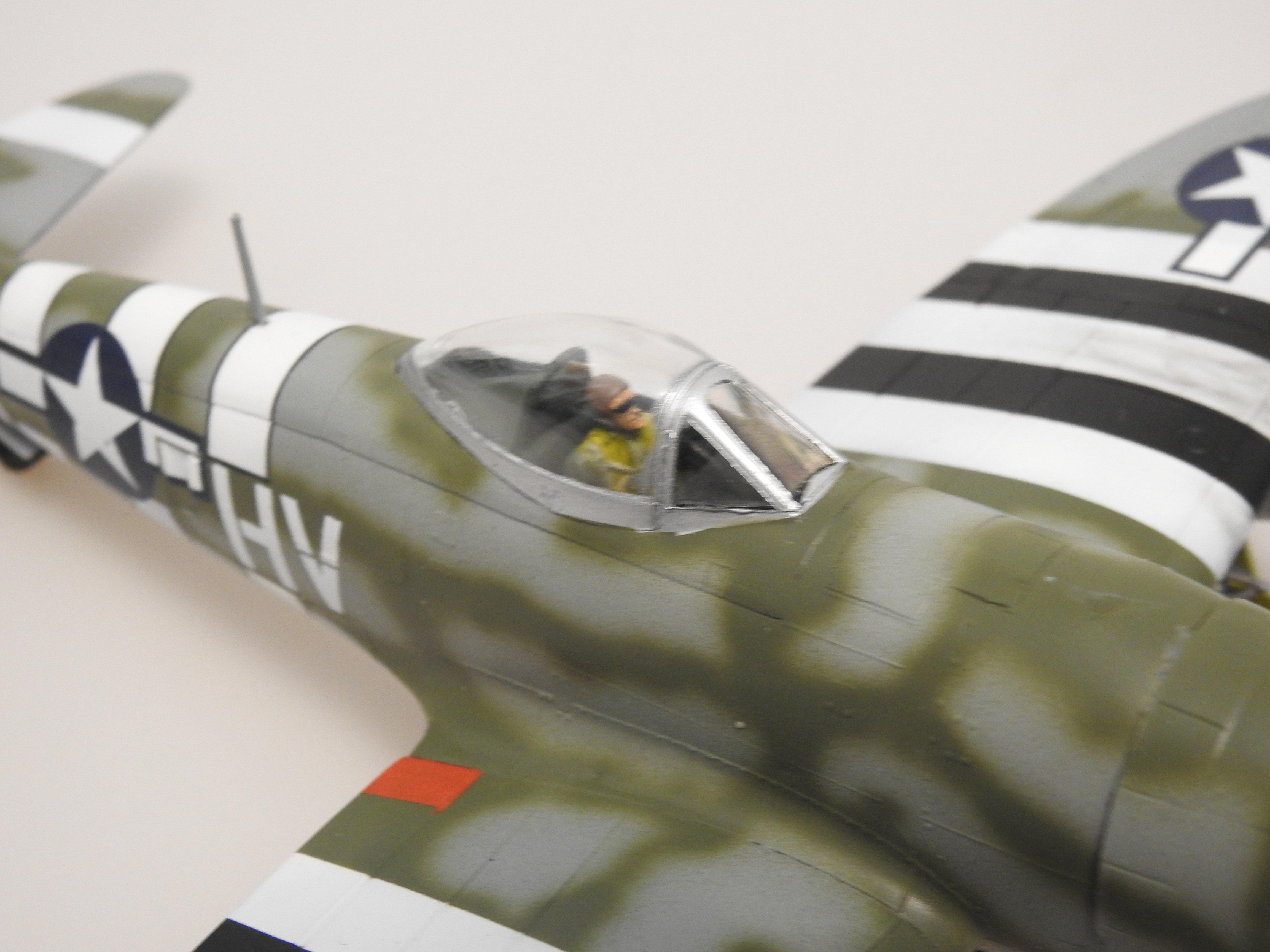 P-47 , Testors, 1/48  -klar DSCN6399