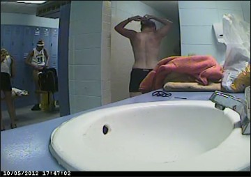 [Image: Voyeur42415130421.jpg]