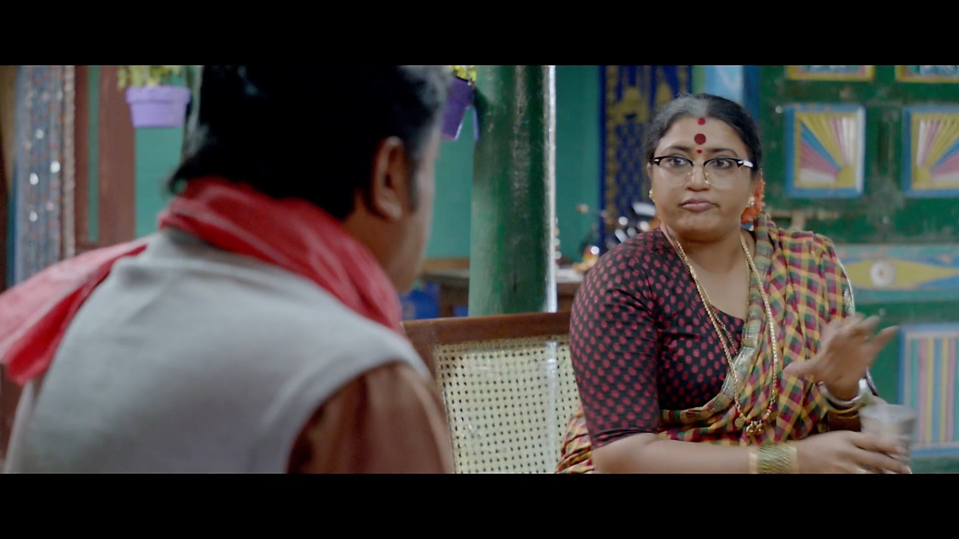 Milf Veena Sundar Sexy Big Boobs and Open deep navel show in saree mp4  snapshot 00 41 077 — Postimages
