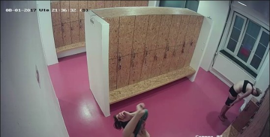 [Image: Voyeur54385110859.jpg]