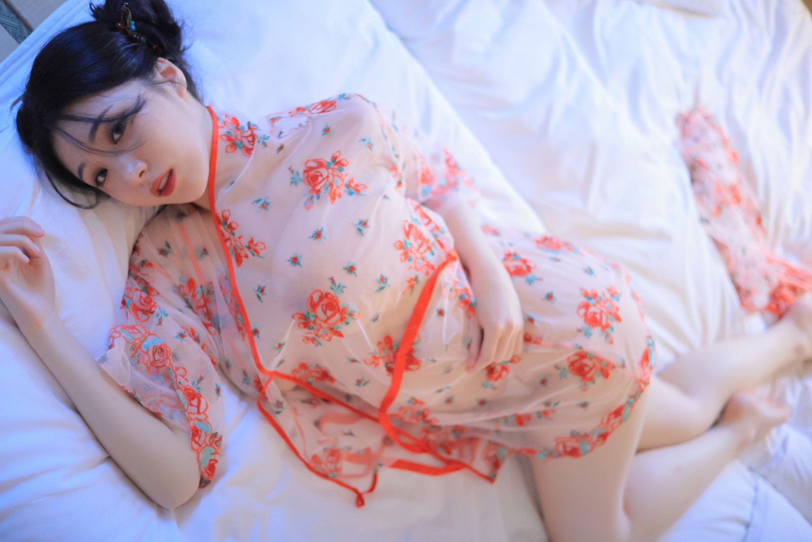 李妍雨YeonWoo写真视频，及写真作品欣赏插图3