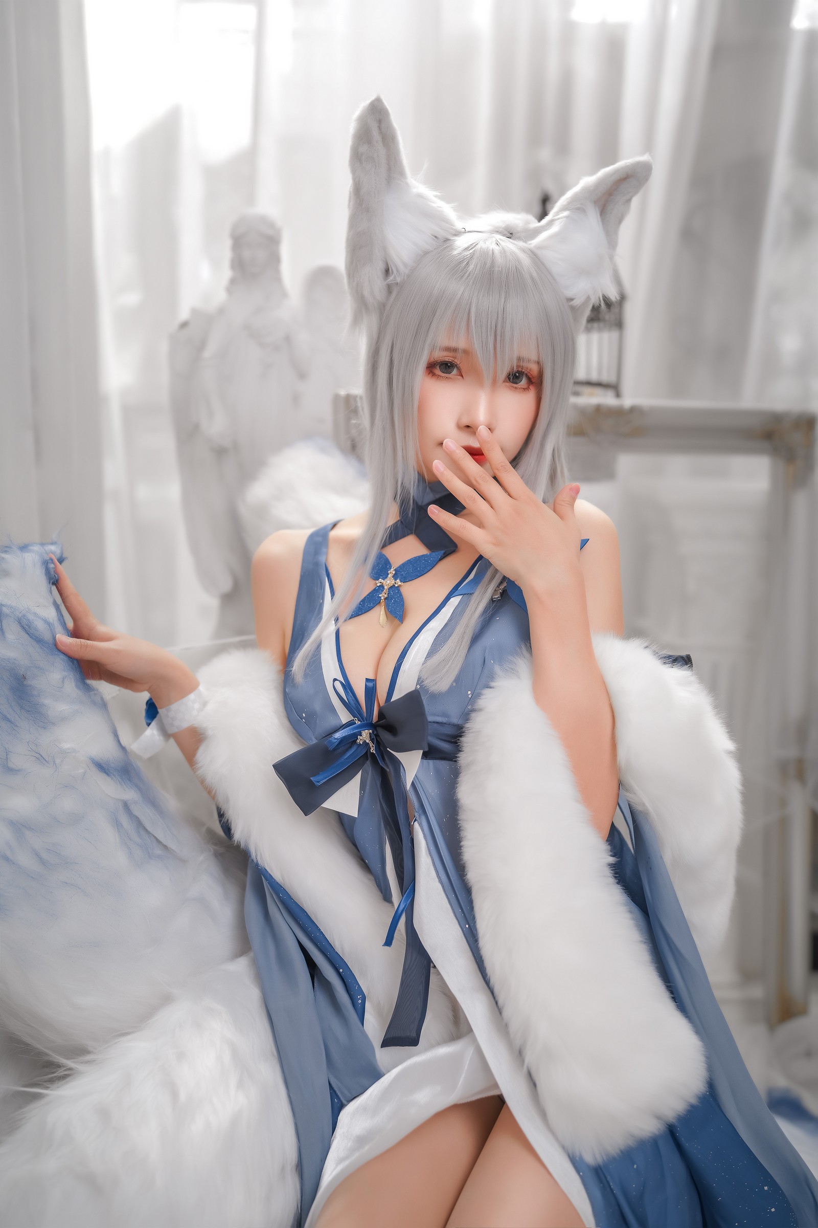 Neko-薇薇 信浓礼服 Cosplay 写真｜优雅风高清图集（30P｜74MB）插图