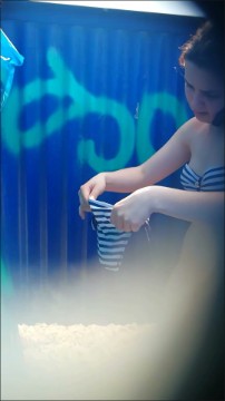 [Image: Voyeur62585095832.jpg]