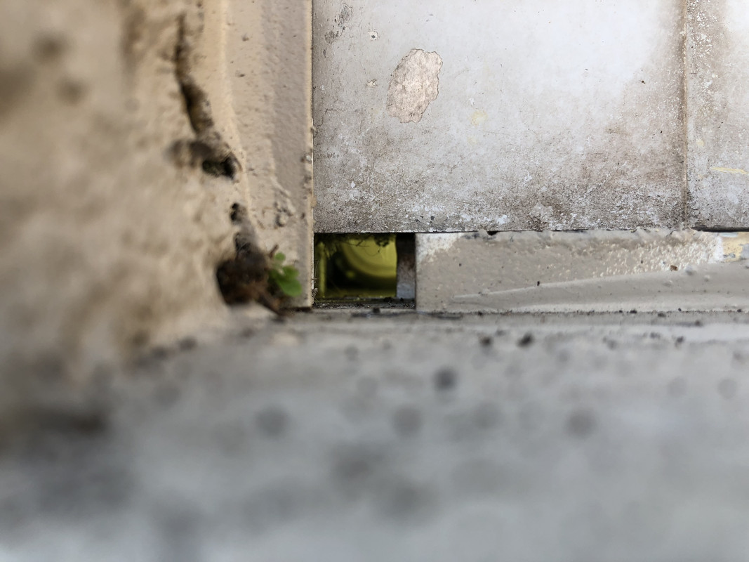 Big Gaps Under Sliding Door Are These Normal
