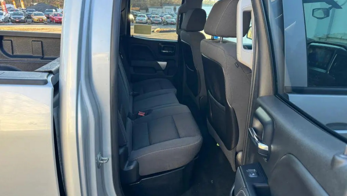 Vehicle thumbnail 15