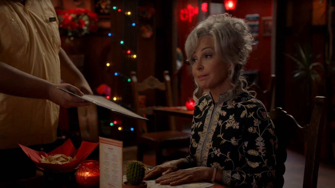 Young.Sheldon.S04E01.Il.giorno.del.diploma.1080p.BDMux.ITA.ENG.AC3.x265-BlackBit[screenshot 3]