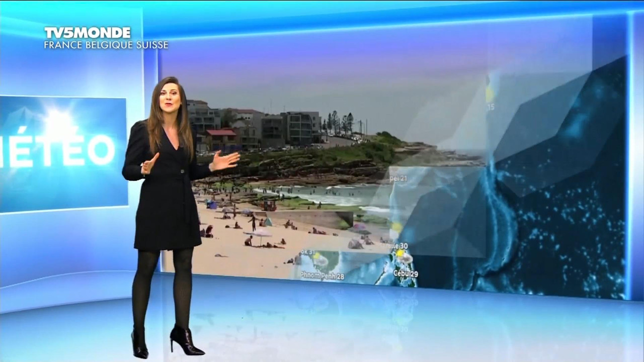 Daniela Prepeliuc 291120.mp4_snapshot_02.15_[2020.11.29_18.55.16]